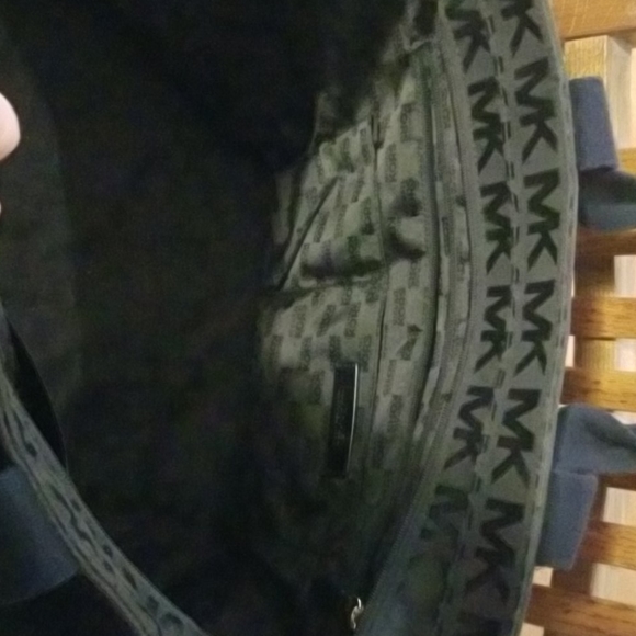 Michael Kors Tote Bag - Picture 3 of 4